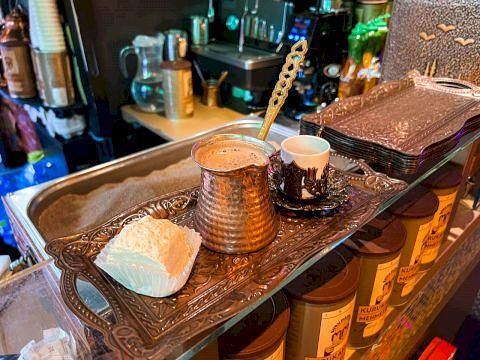 Мини-группа на экскурсию "Москва за чашечкой кофе" - путешествие по необычным кофейням с уникальной дегустацией (ГРУППОВАЯ)